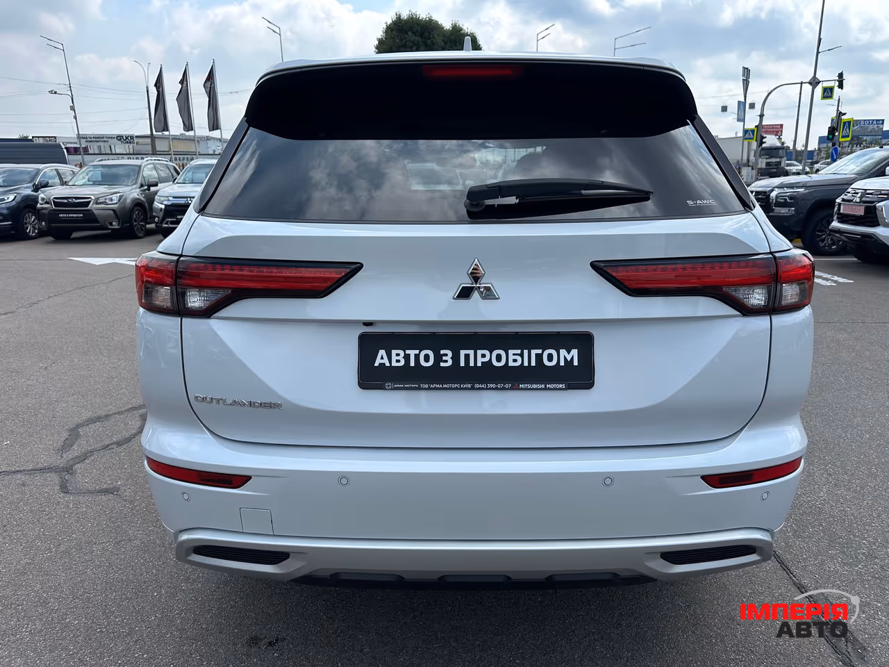 Mitsubishi Outlander - фото 7
