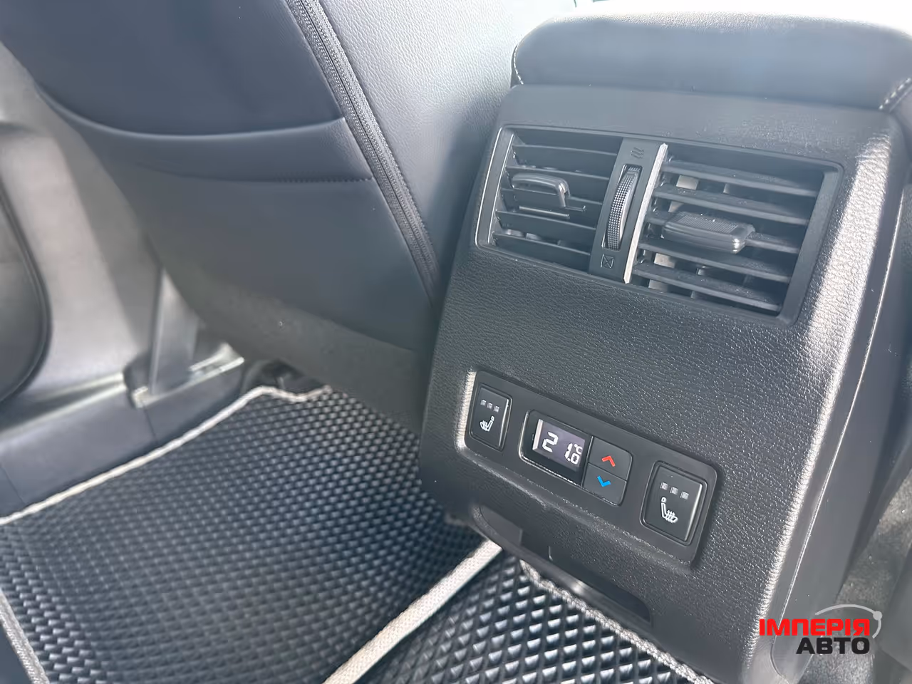 Mitsubishi Outlander - фото 34