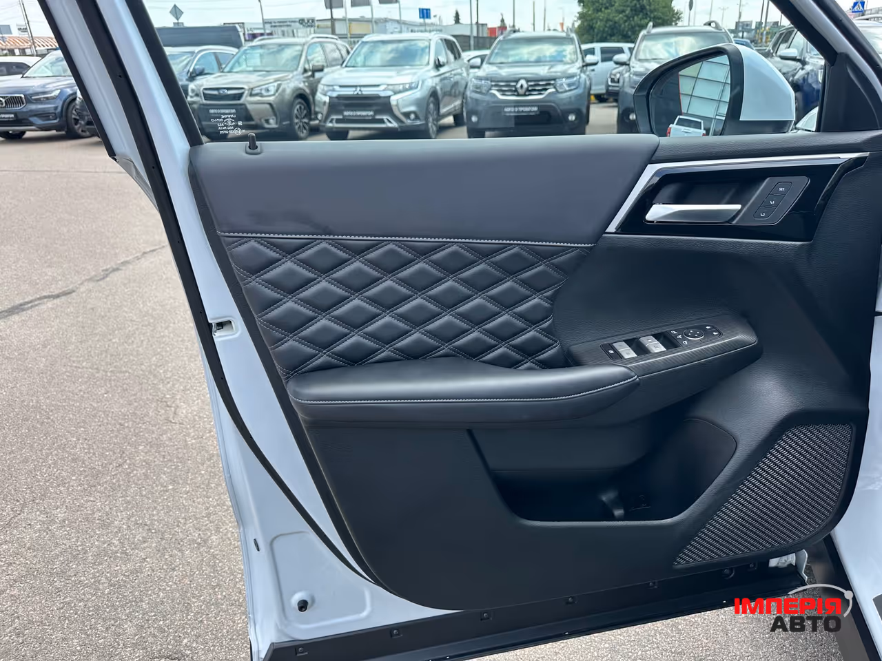Mitsubishi Outlander - фото 17
