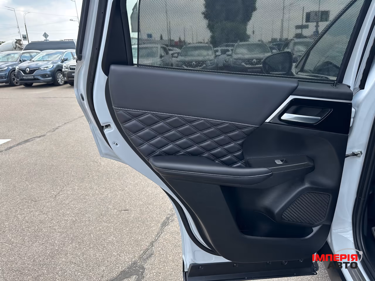 Mitsubishi Outlander - фото 32