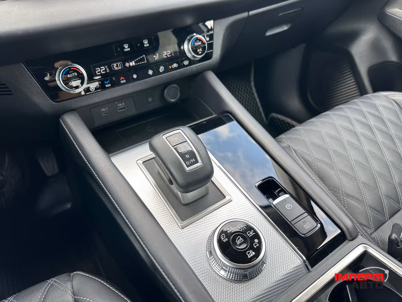 Mitsubishi Outlander - фото 22