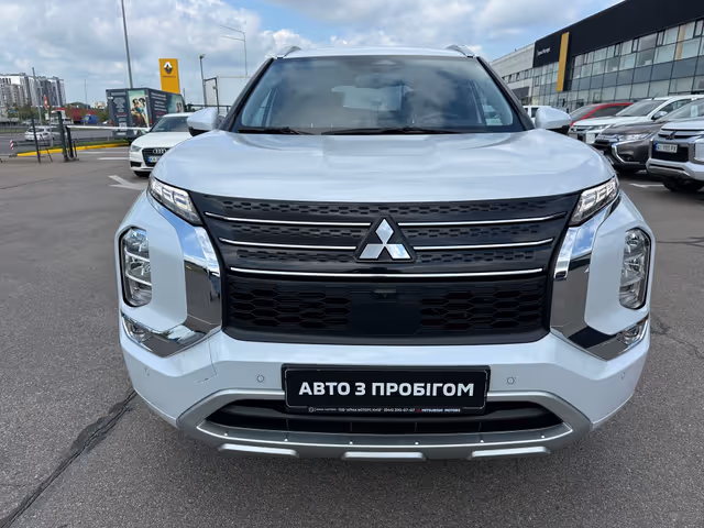 Mitsubishi Outlander - зображення 3