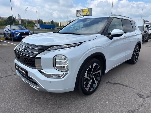 Mitsubishi Outlander - зображення 4