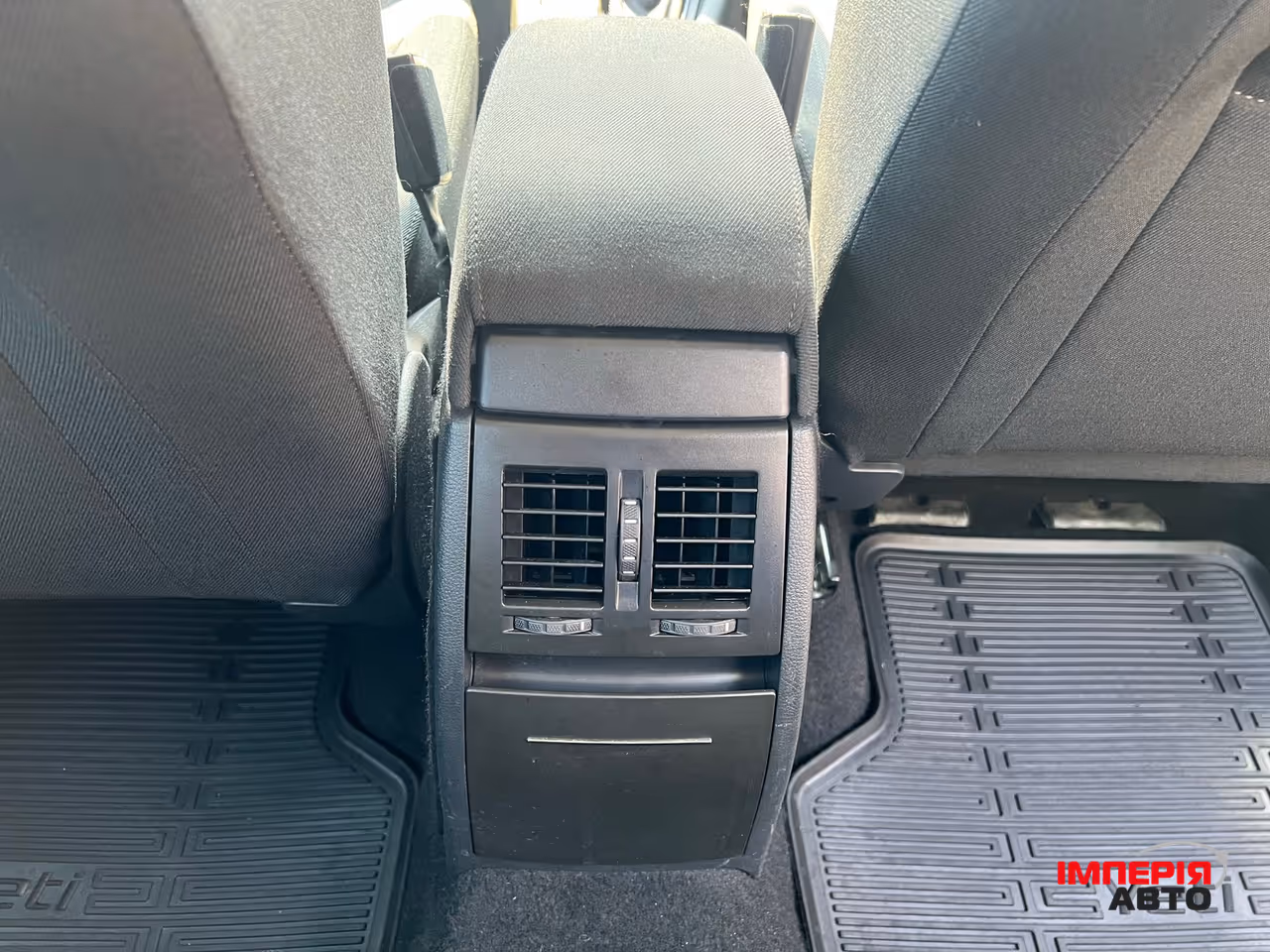 Skoda Yeti - фото 17