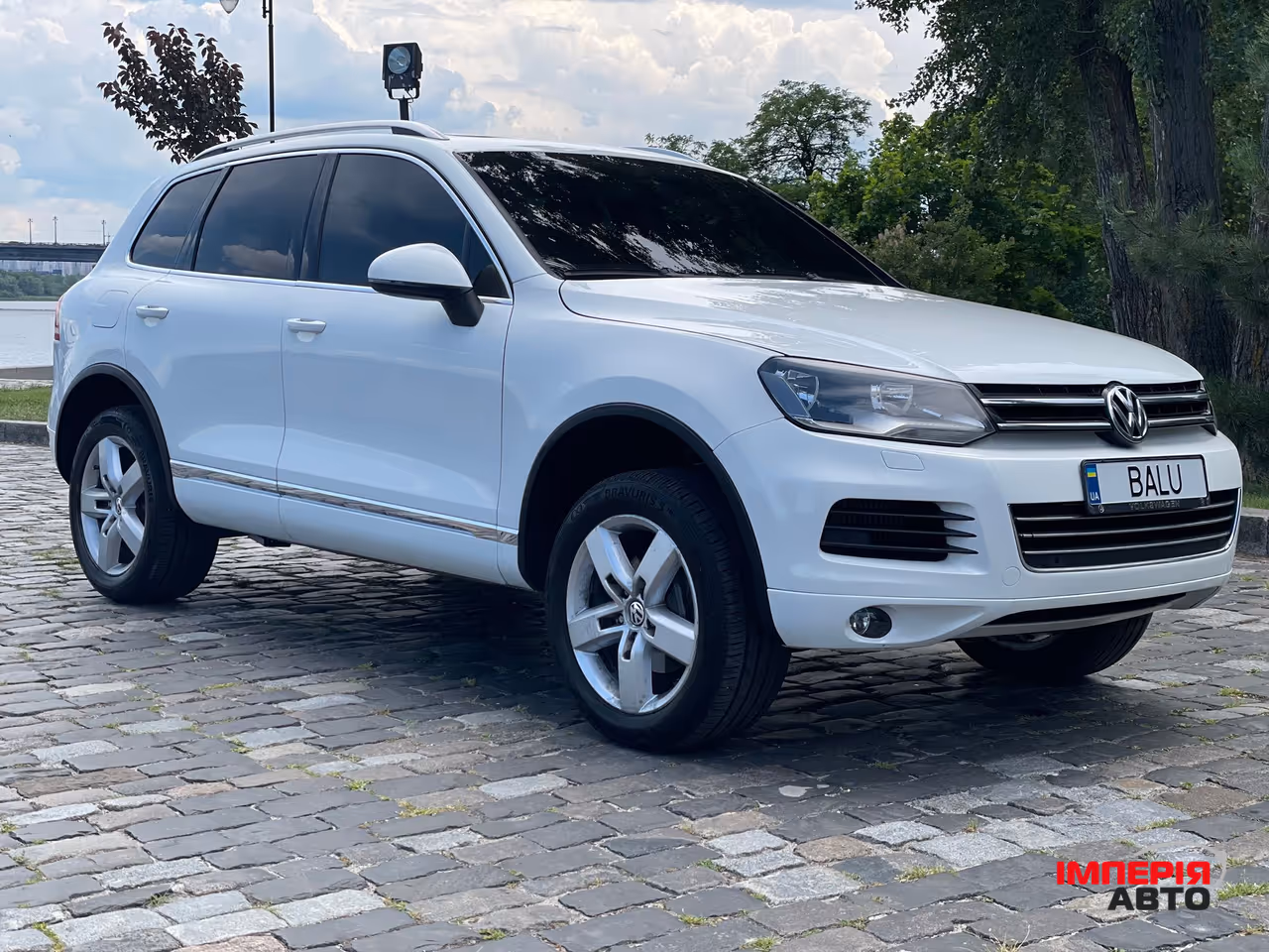 Volkswagen Touareg - фото 4