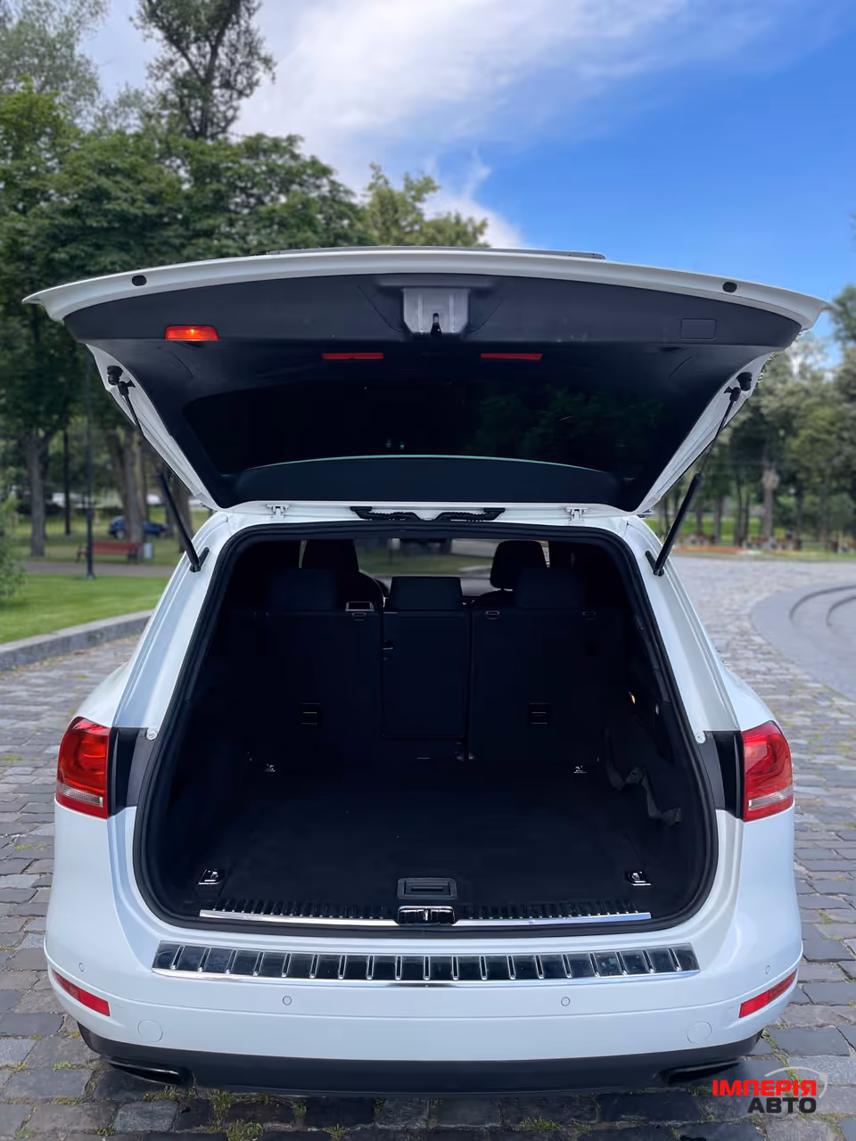 Volkswagen Touareg - фото 10