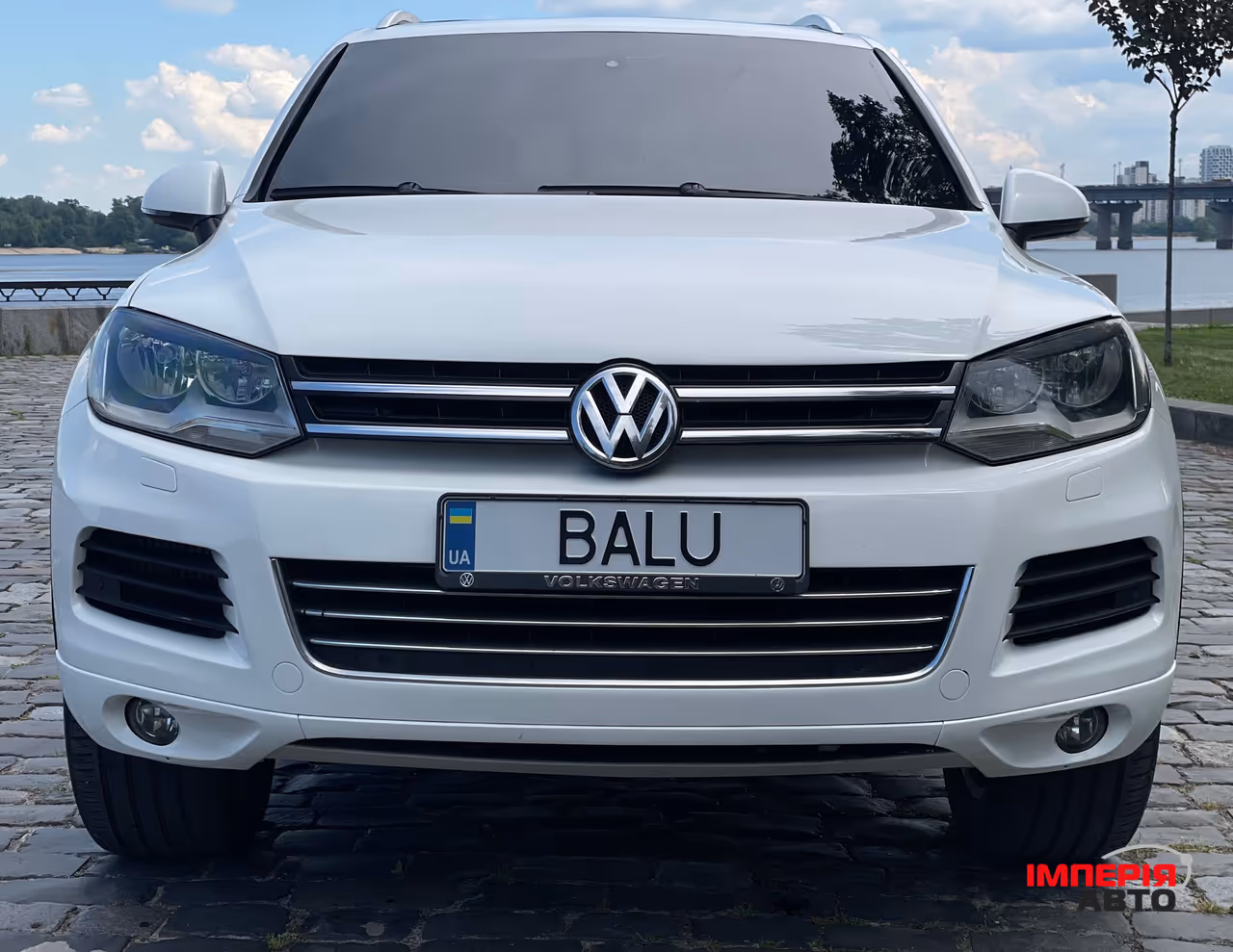 Volkswagen Touareg - фото 2