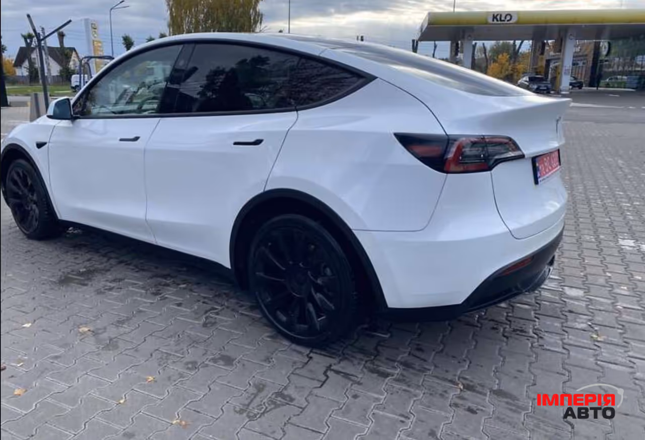 Tesla Model Y - фото 5