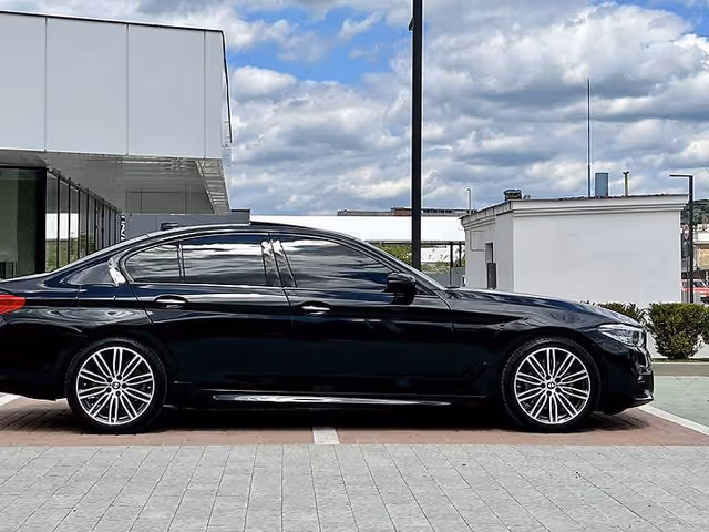 BMW 5 серії - зображення 5