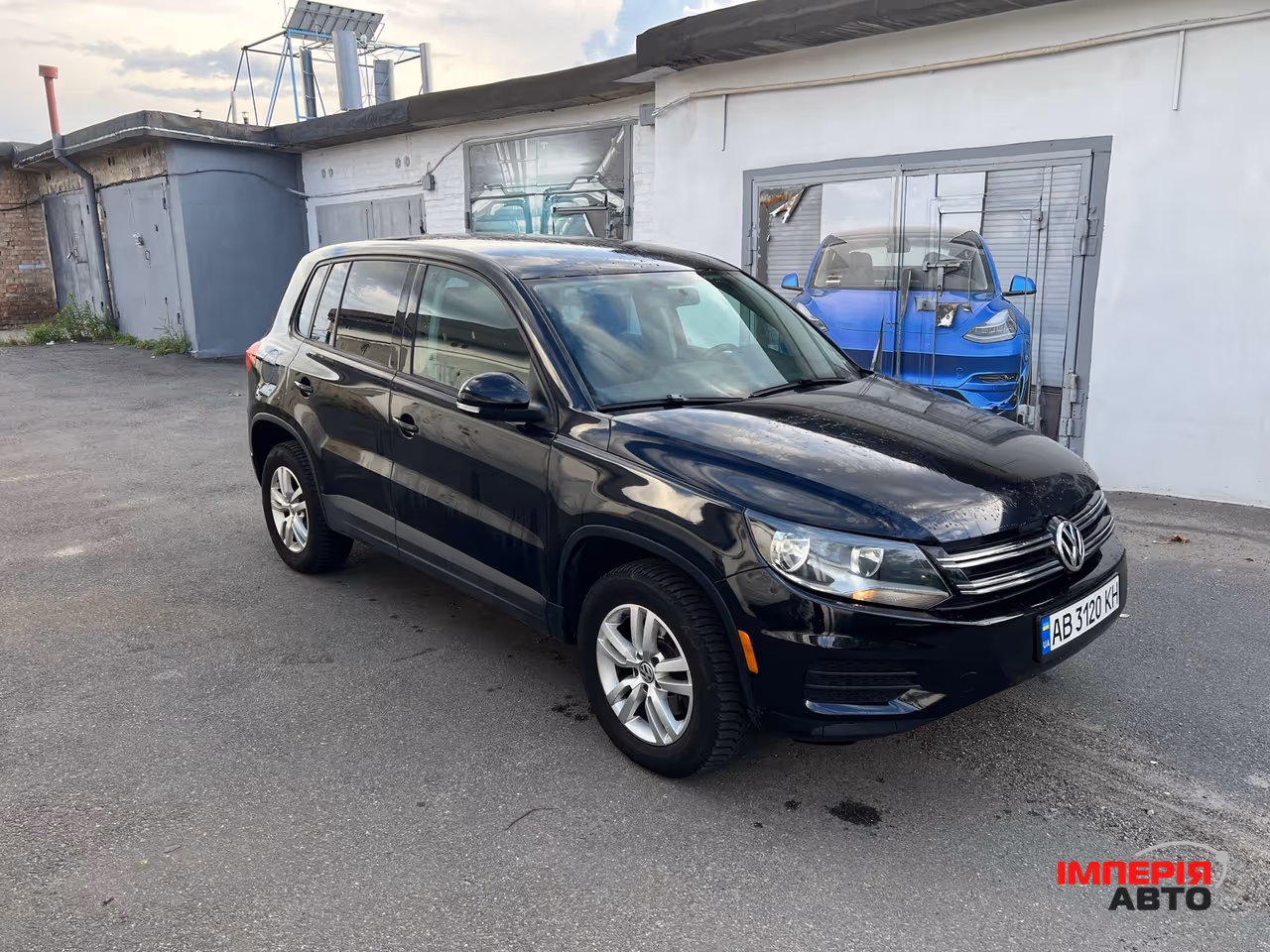 Volkswagen Tiguan - фото 2