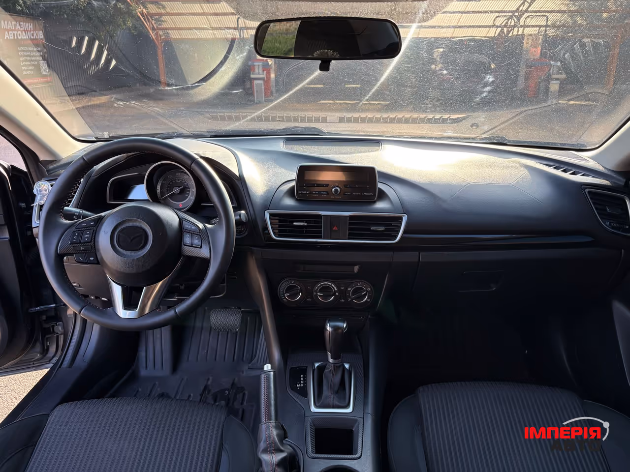 Mazda 3 - фото 6