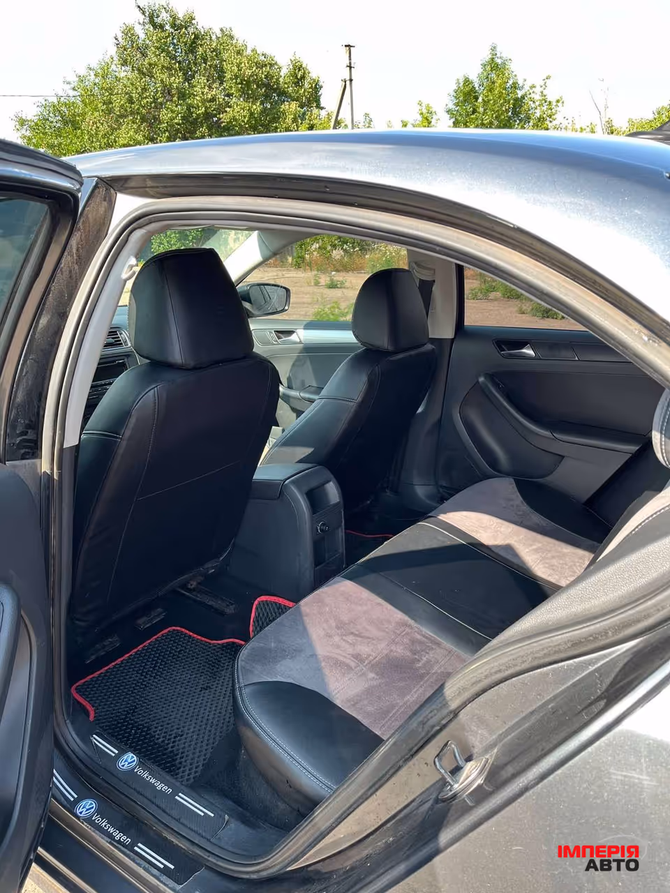 Volkswagen Jetta - фото 12