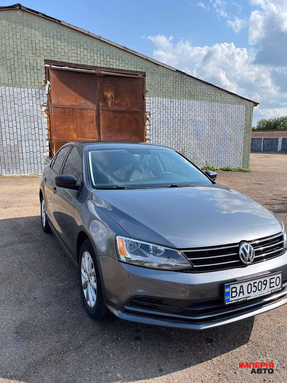 Volkswagen Jetta - фото 2