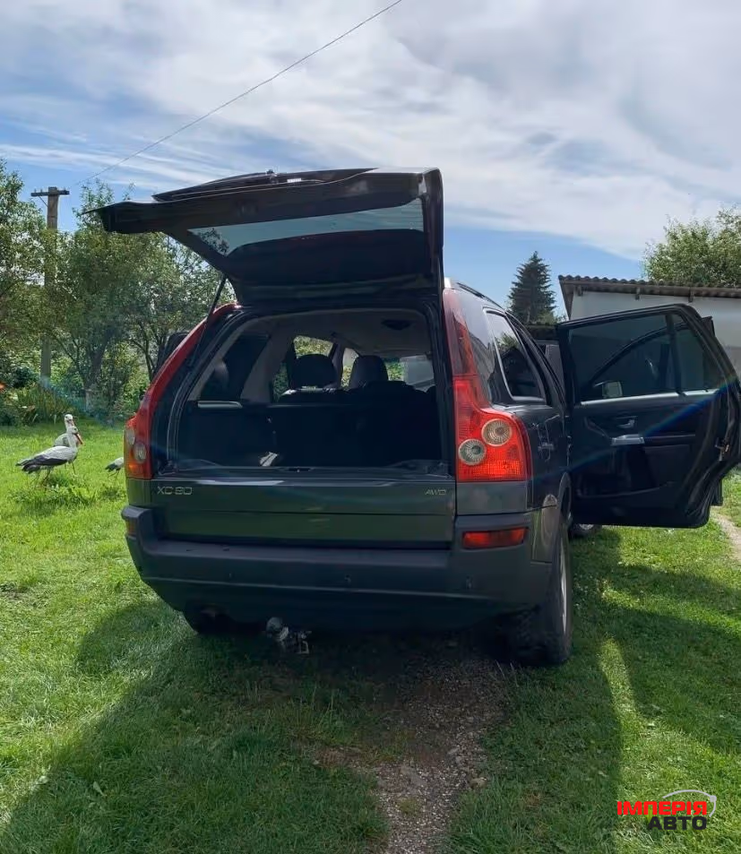Volvo XC90 - фото 6