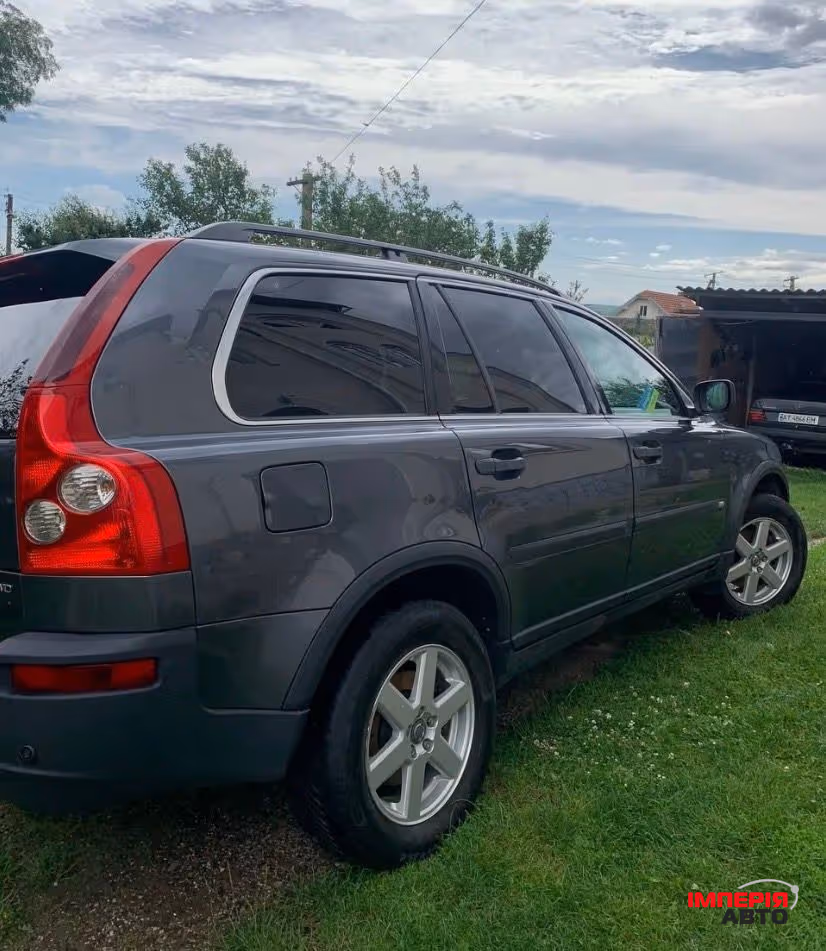 Volvo XC90 - фото 22
