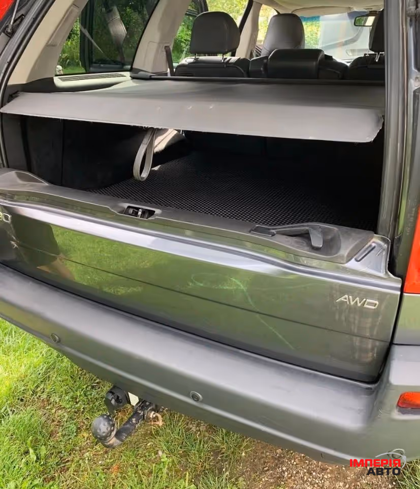 Volvo XC90 - фото 18