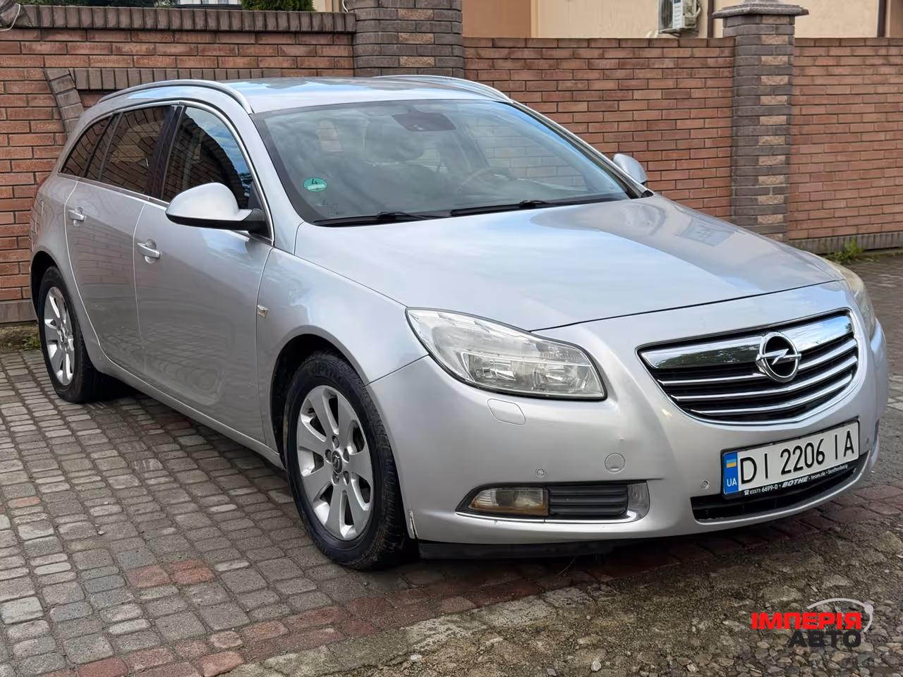 Opel Insignia - фото 1