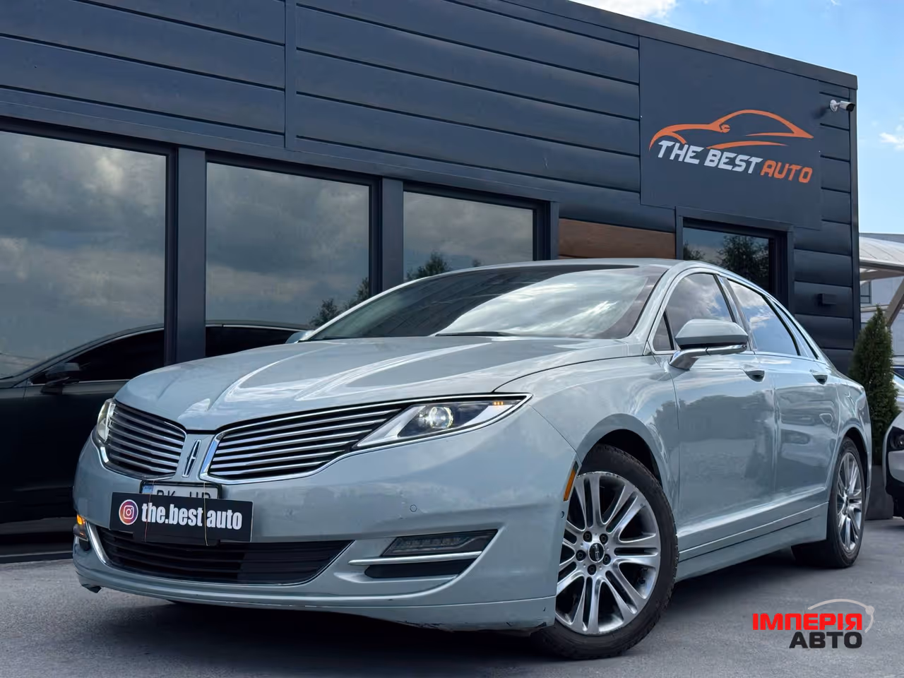Lincoln MKZ - фото 1