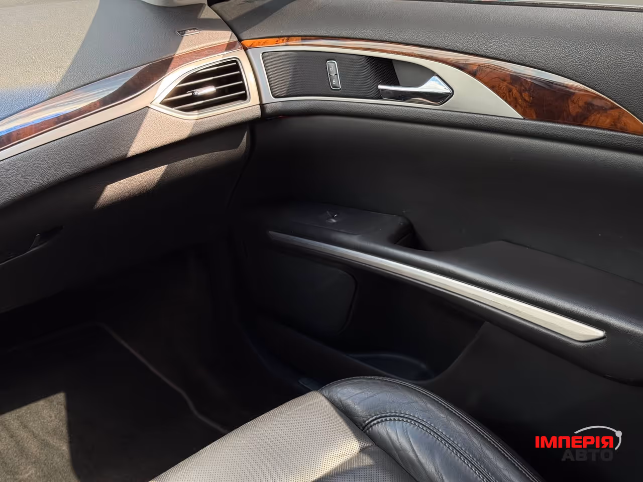 Lincoln MKZ - фото 61