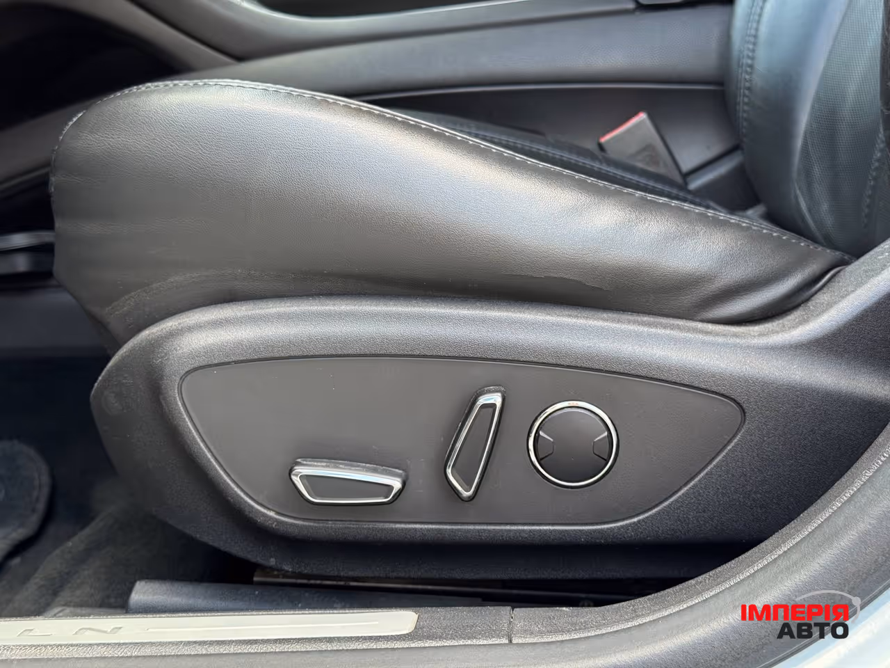 Lincoln MKZ - фото 28