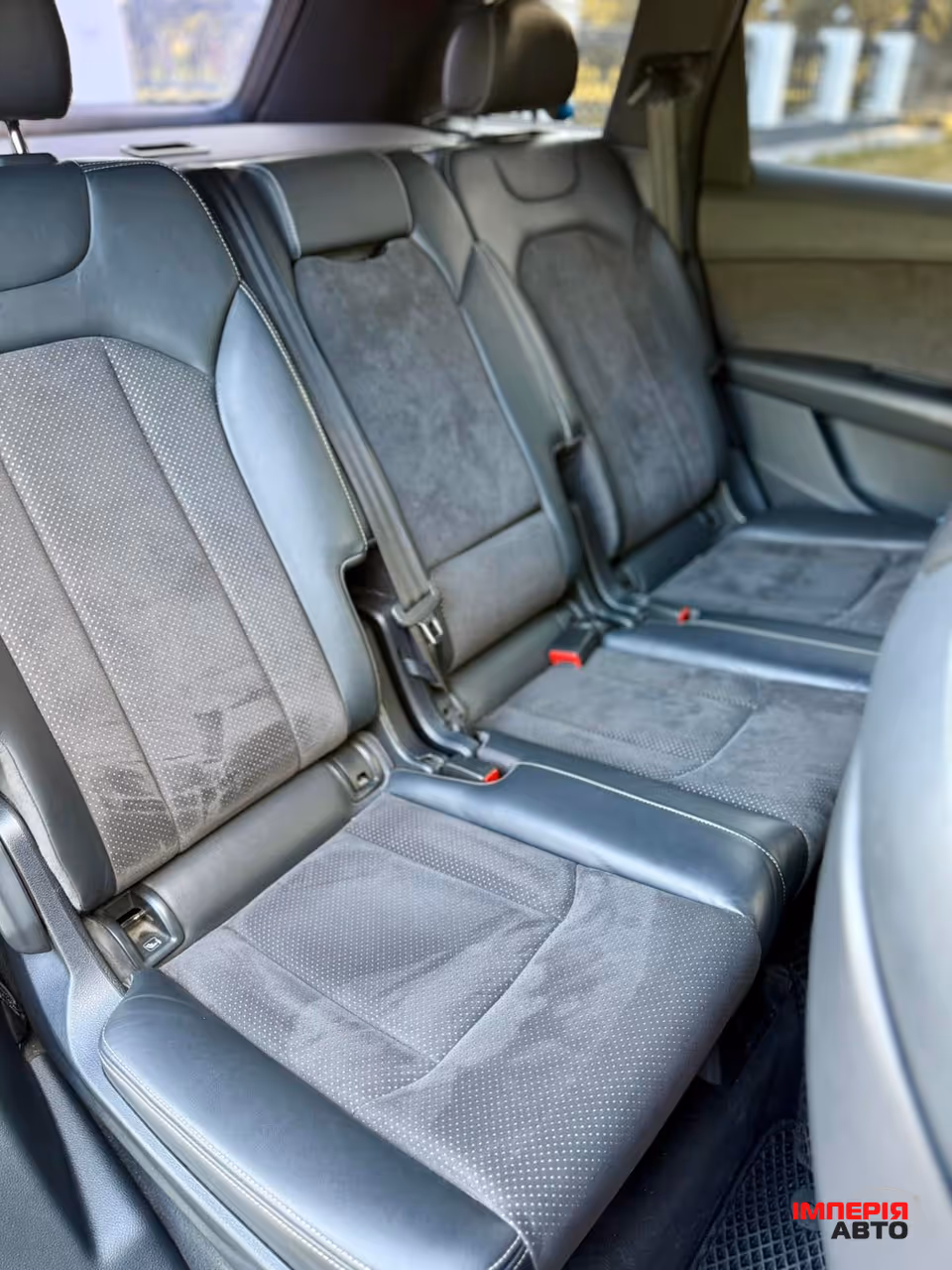 Audi Q7 - фото 16
