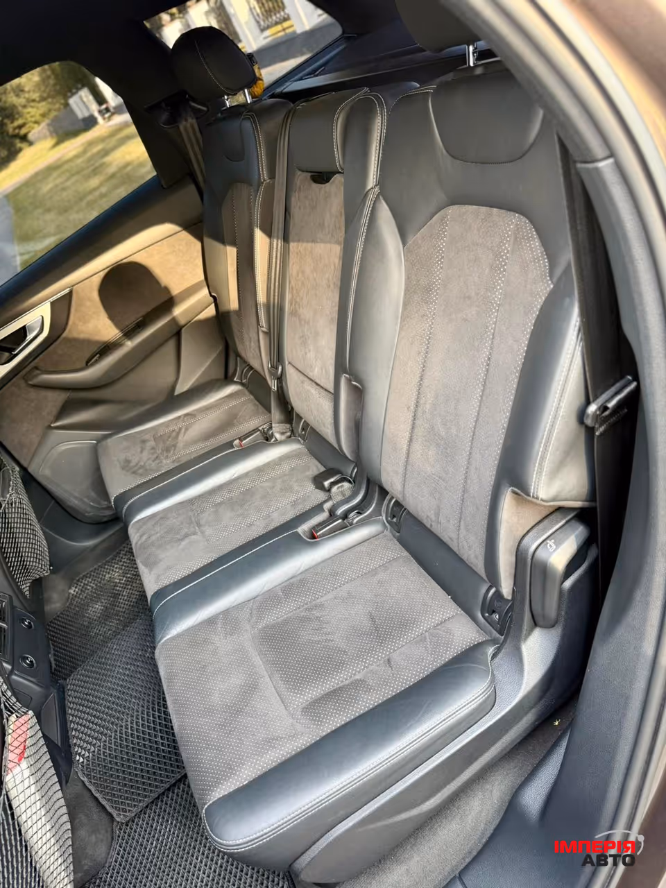 Audi Q7 - фото 22