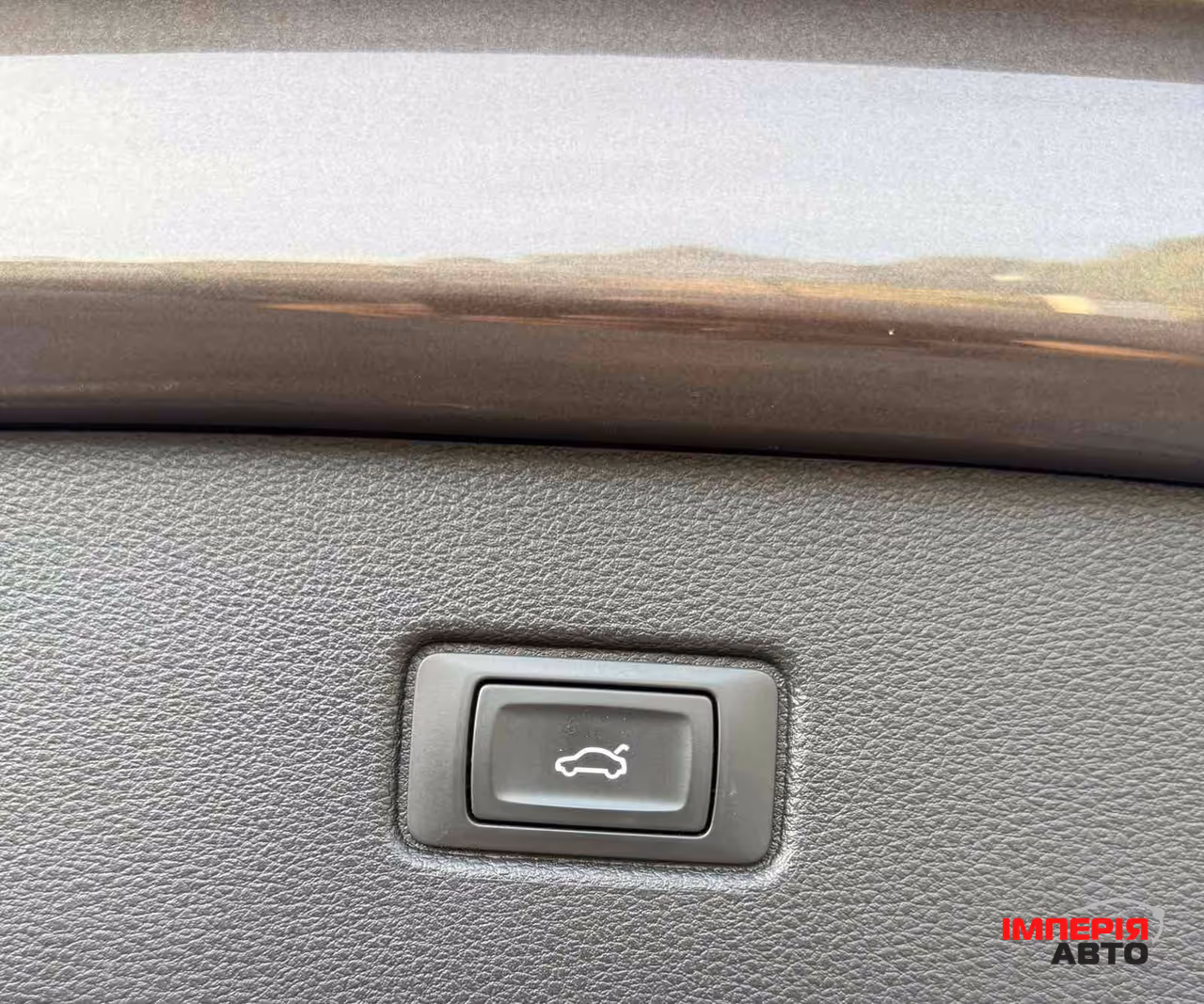 Audi Q7 - фото 20
