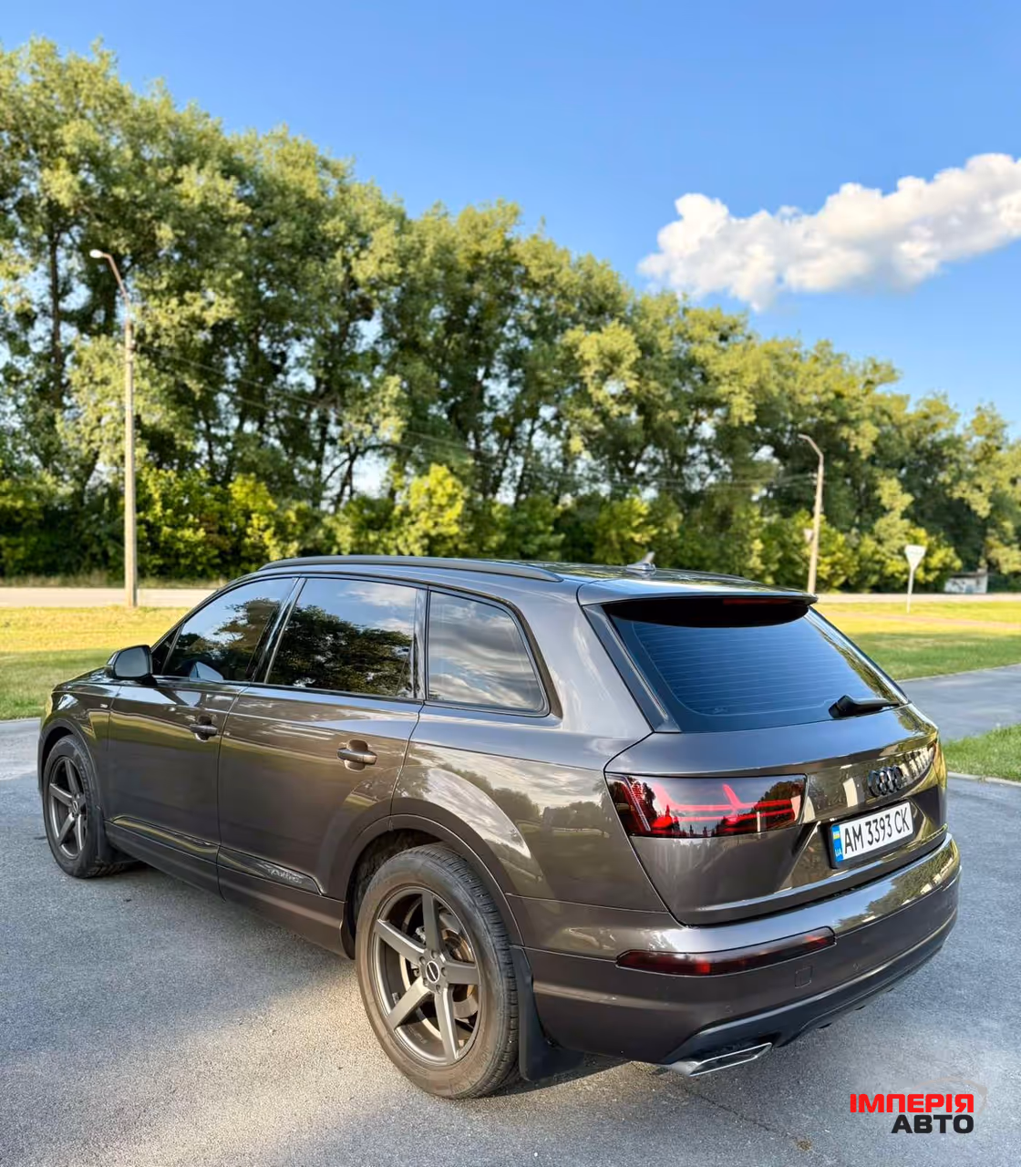 Audi Q7 - фото 5