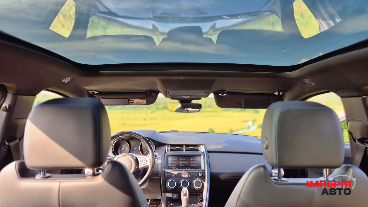 Jaguar E-Pace - фото 22