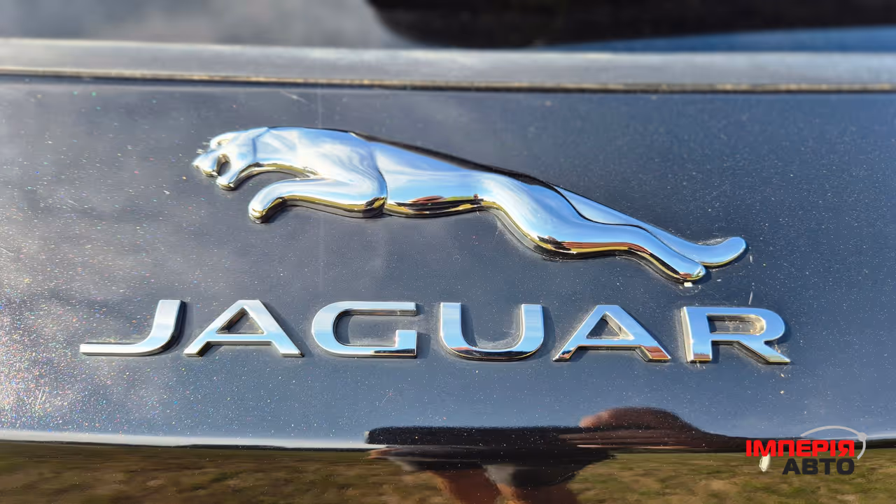 Jaguar E-Pace - фото 1