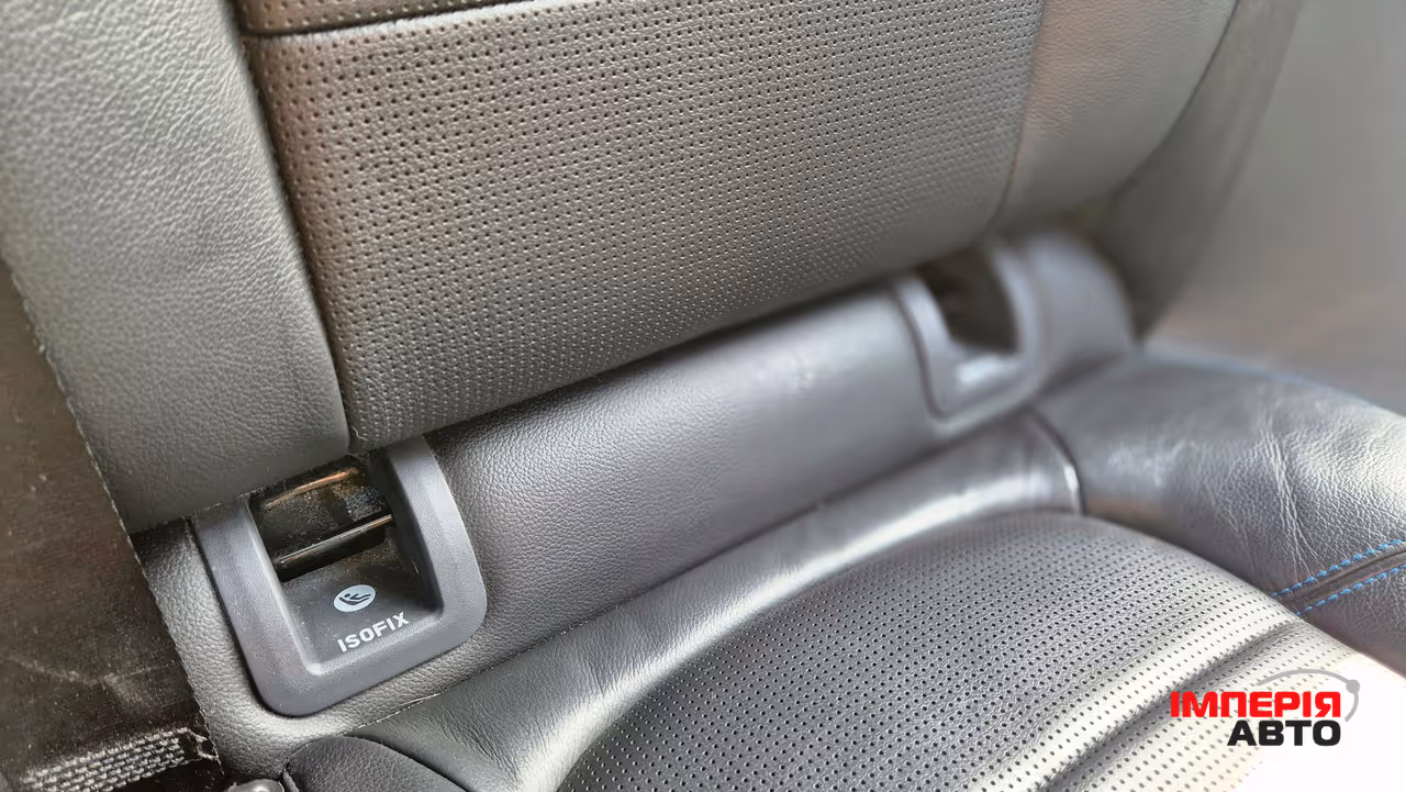 Jaguar E-Pace - фото 21