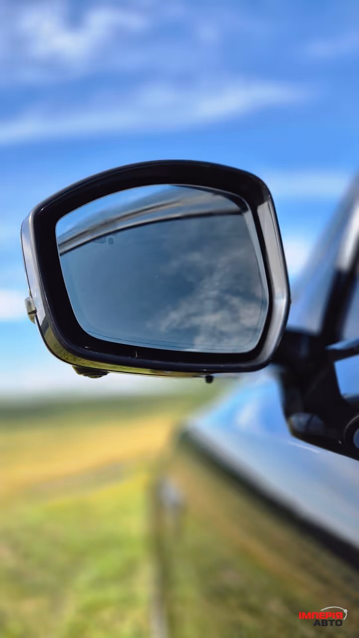 Jaguar E-Pace - фото 13