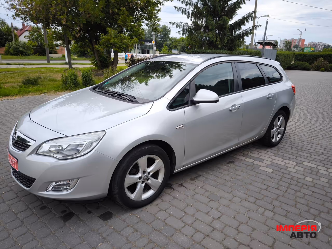 Opel Astra - фото 1