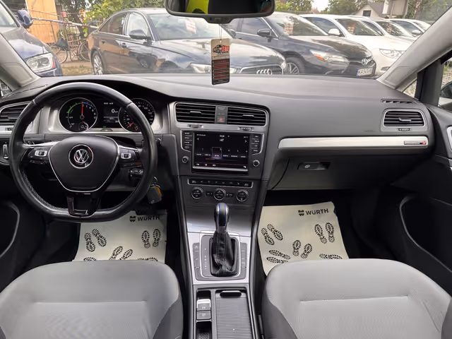 Volkswagen Golf - зображення 5