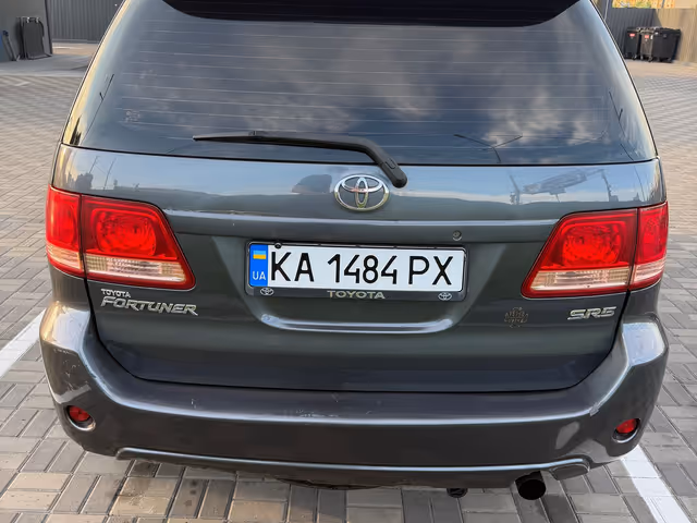 Toyota Fortuner - зображення 2