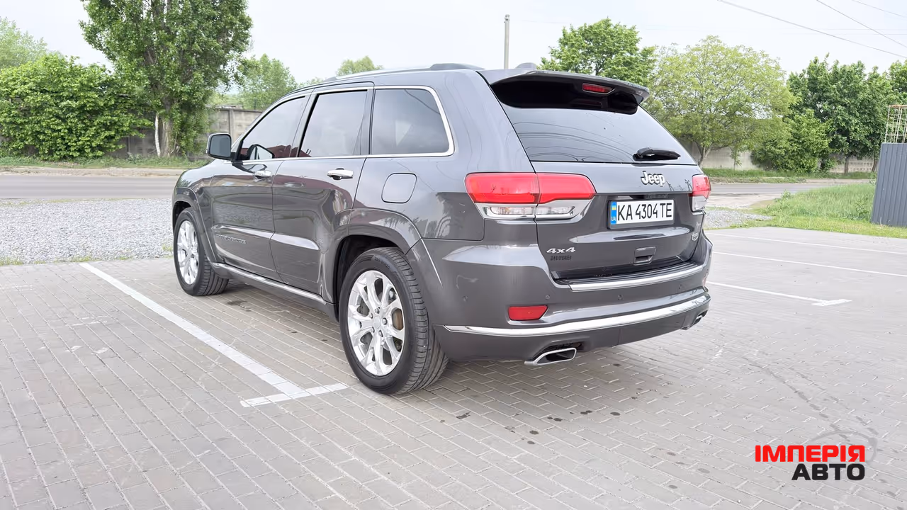 Jeep Grand Cherokee - фото 12