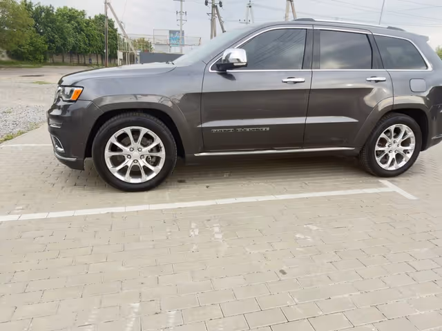 Jeep Grand Cherokee - зображення 1
