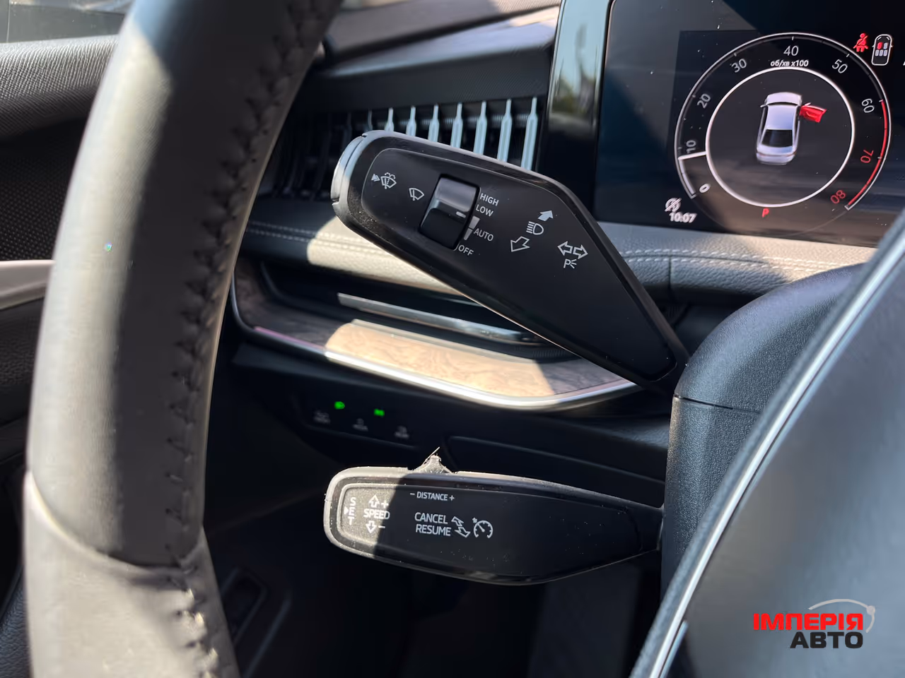 Skoda Superb - фото 11