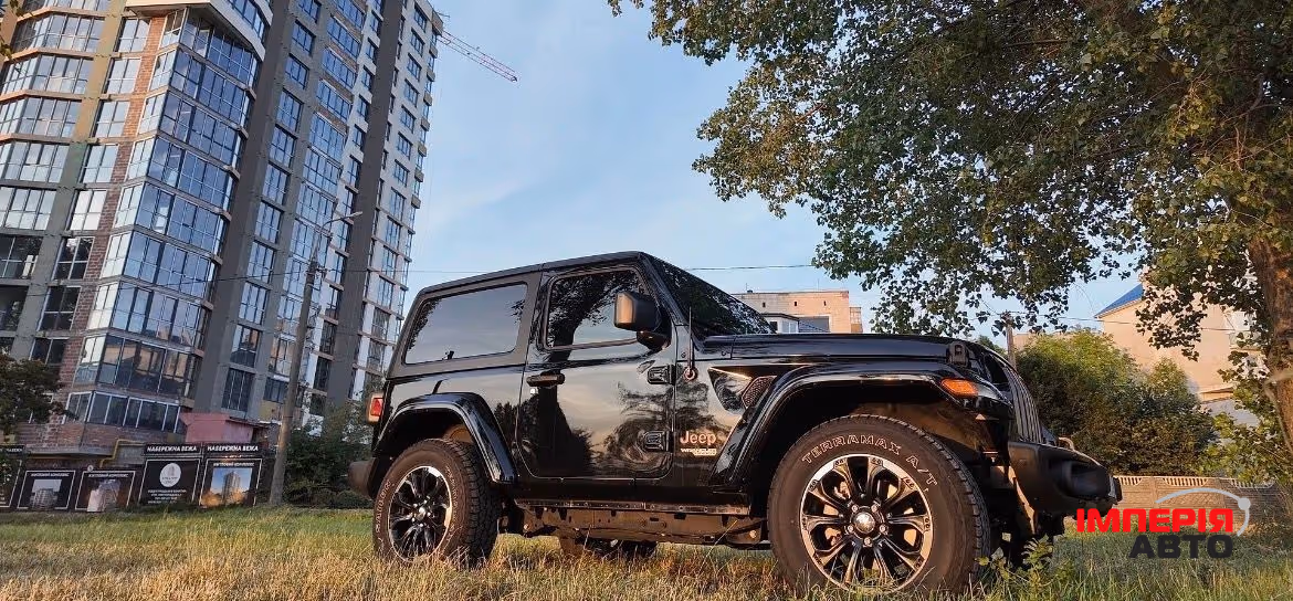 Jeep Wrangler - фото 8