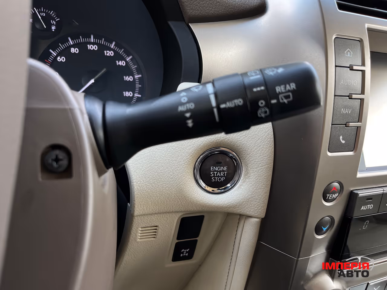 Lexus GX - фото 21