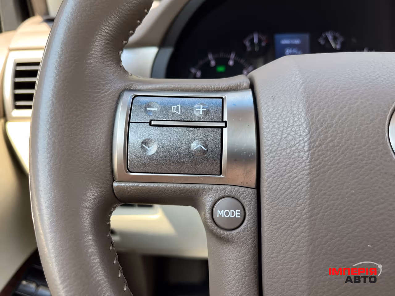 Lexus GX - фото 19