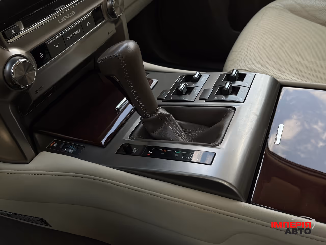 Lexus GX - фото 25