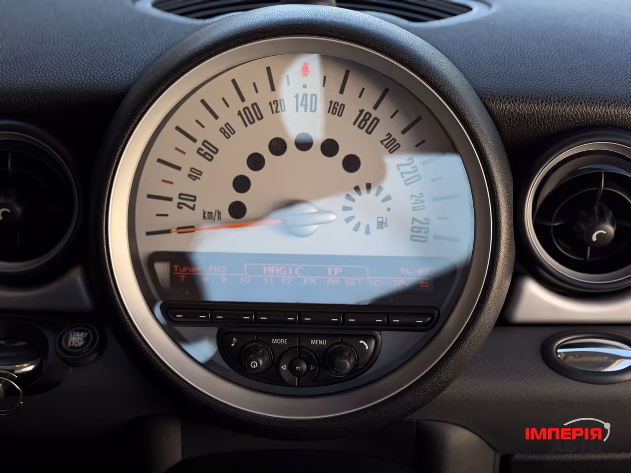 Mini Hatch - фото 13