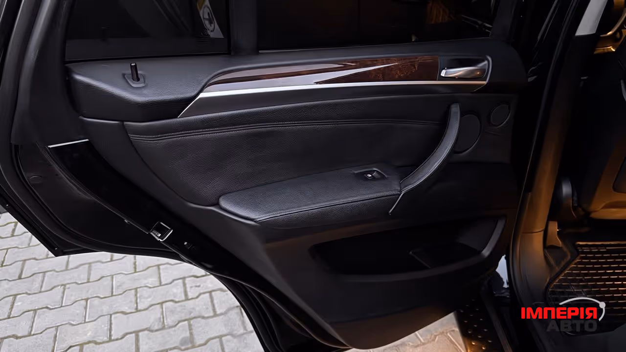 BMW X5 - фото 22