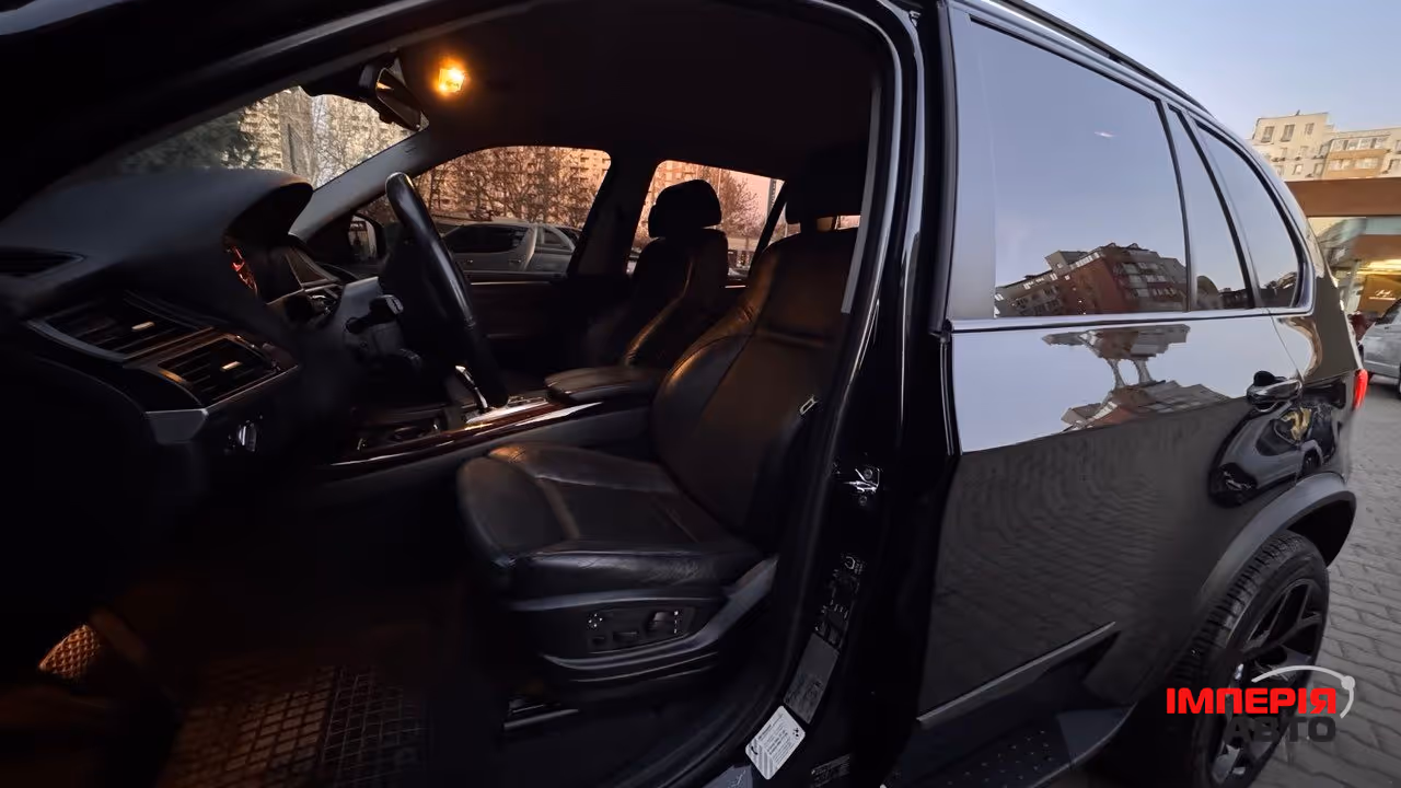 BMW X5 - фото 16
