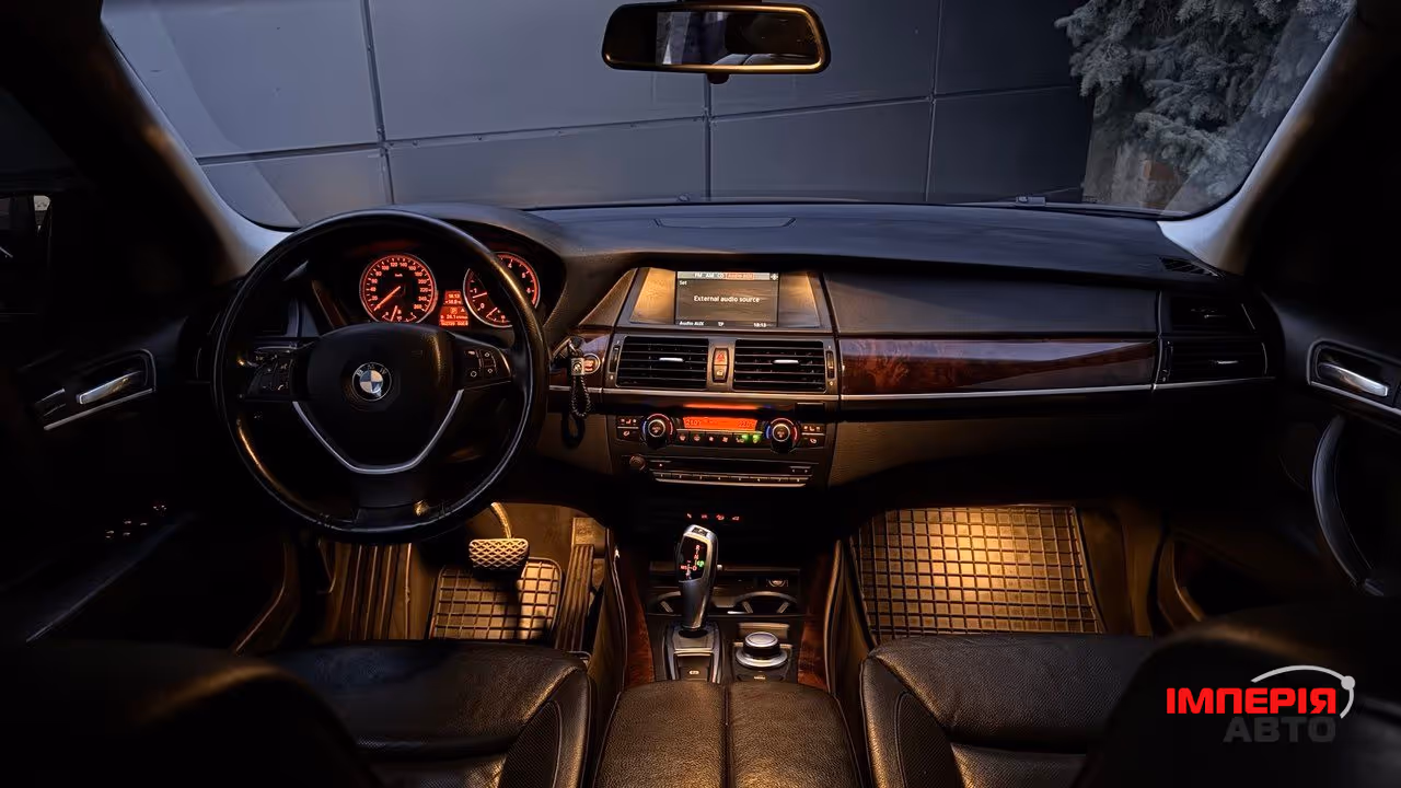 BMW X5 - фото 21