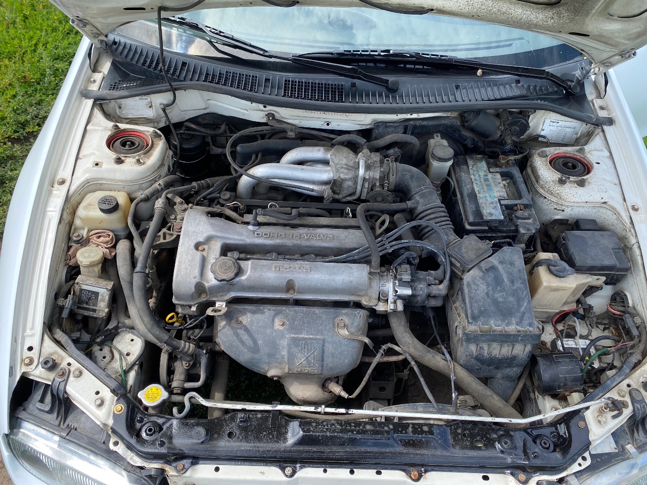 Mazda 323 - фото 5