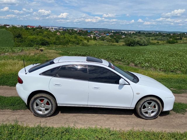Mazda 323 - фото 3
