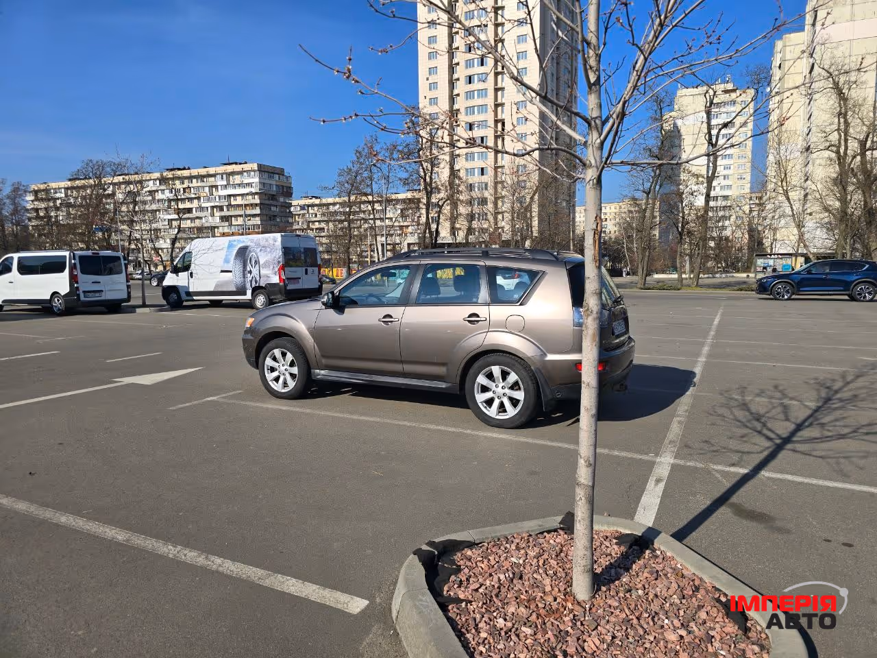 Mitsubishi Outlander - фото 12