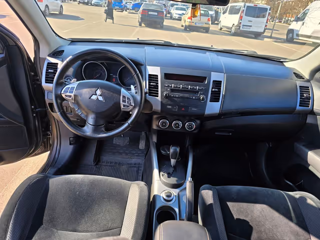 Mitsubishi Outlander - зображення 5